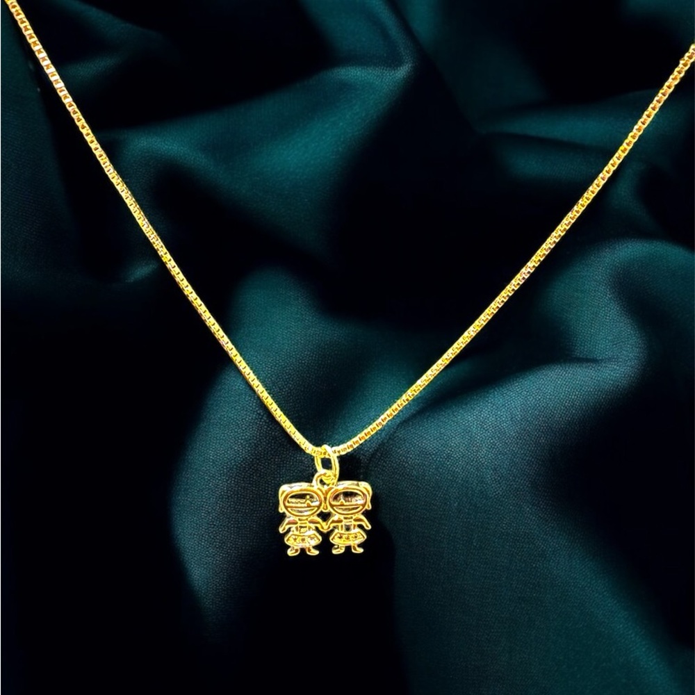 High Quality Laminated Gold Pendant Necklace